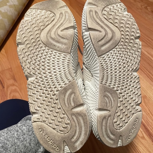 Women’s adidas prophere shoes - Picture 6 of 8